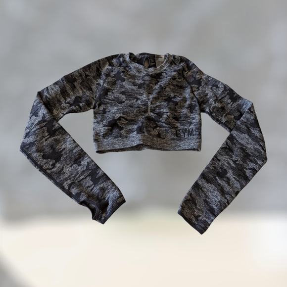 Gymshark Tops - Gymshark Adapt Crop